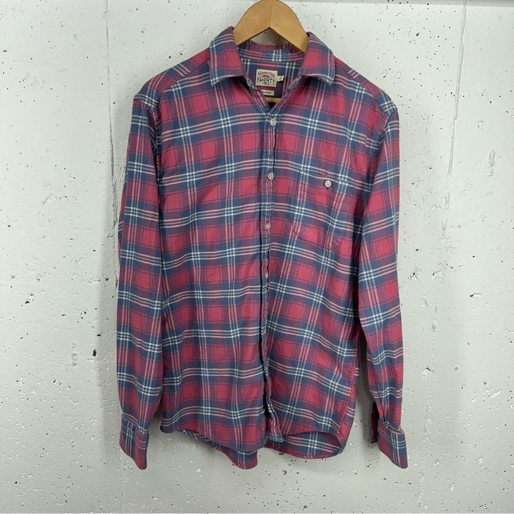 Faherty Men’s size Small Pink & Blue Organic Cotton Dress Flannel Shirt